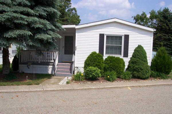237 Shoreline Drive West, Port Sanilac, MI 48469 