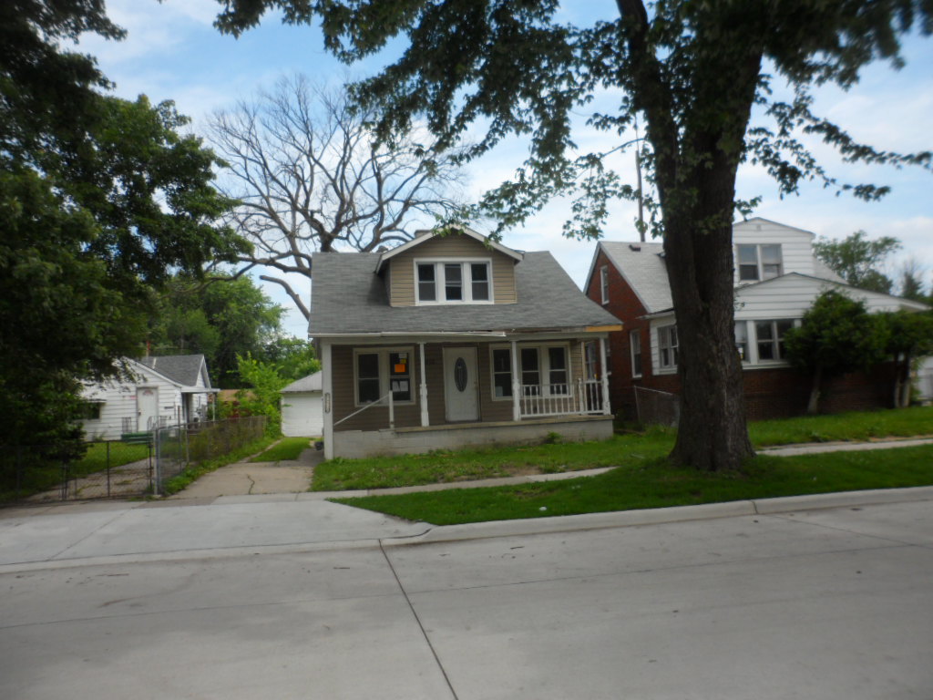 21816 Mac Arthur Blvd, Warren, MI 48089 