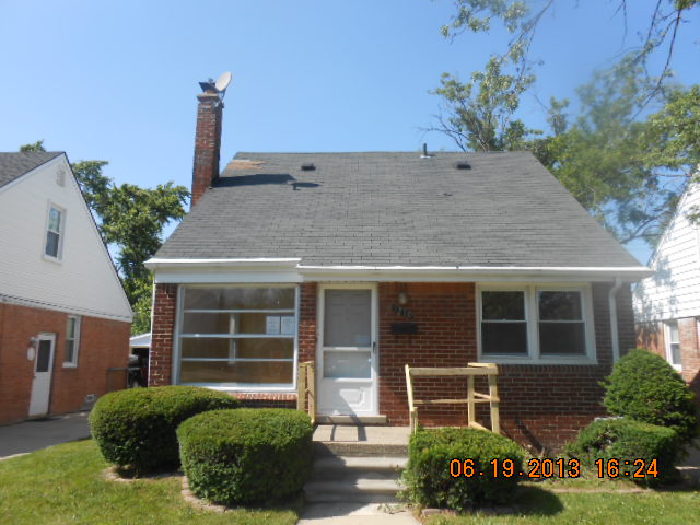 1210 11 Mile Rd, Berkley, MI 48072 