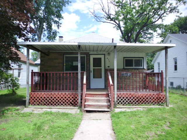 855 Shady Shore Dr, Bay City, MI 48706 