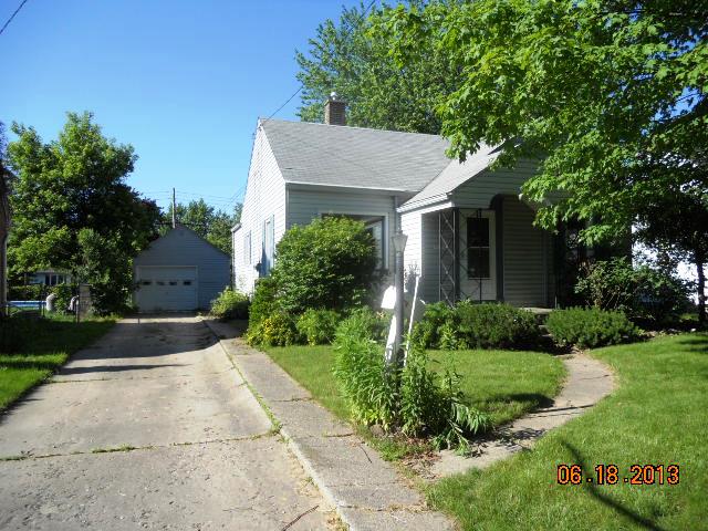 722 Shattuck Rd, Saginaw, MI 48604 