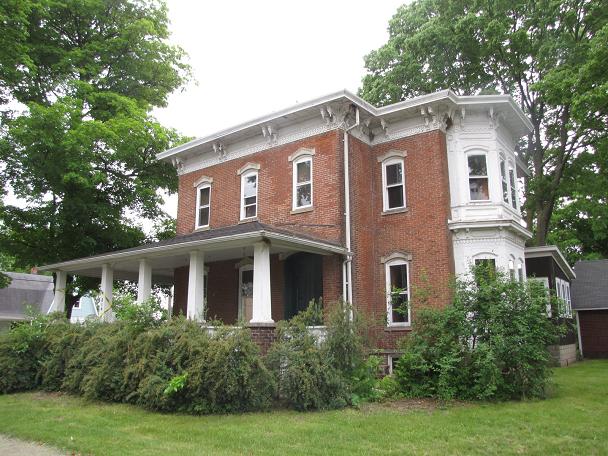 214 South Kalamazoo St, White Pigeon, MI 49099 