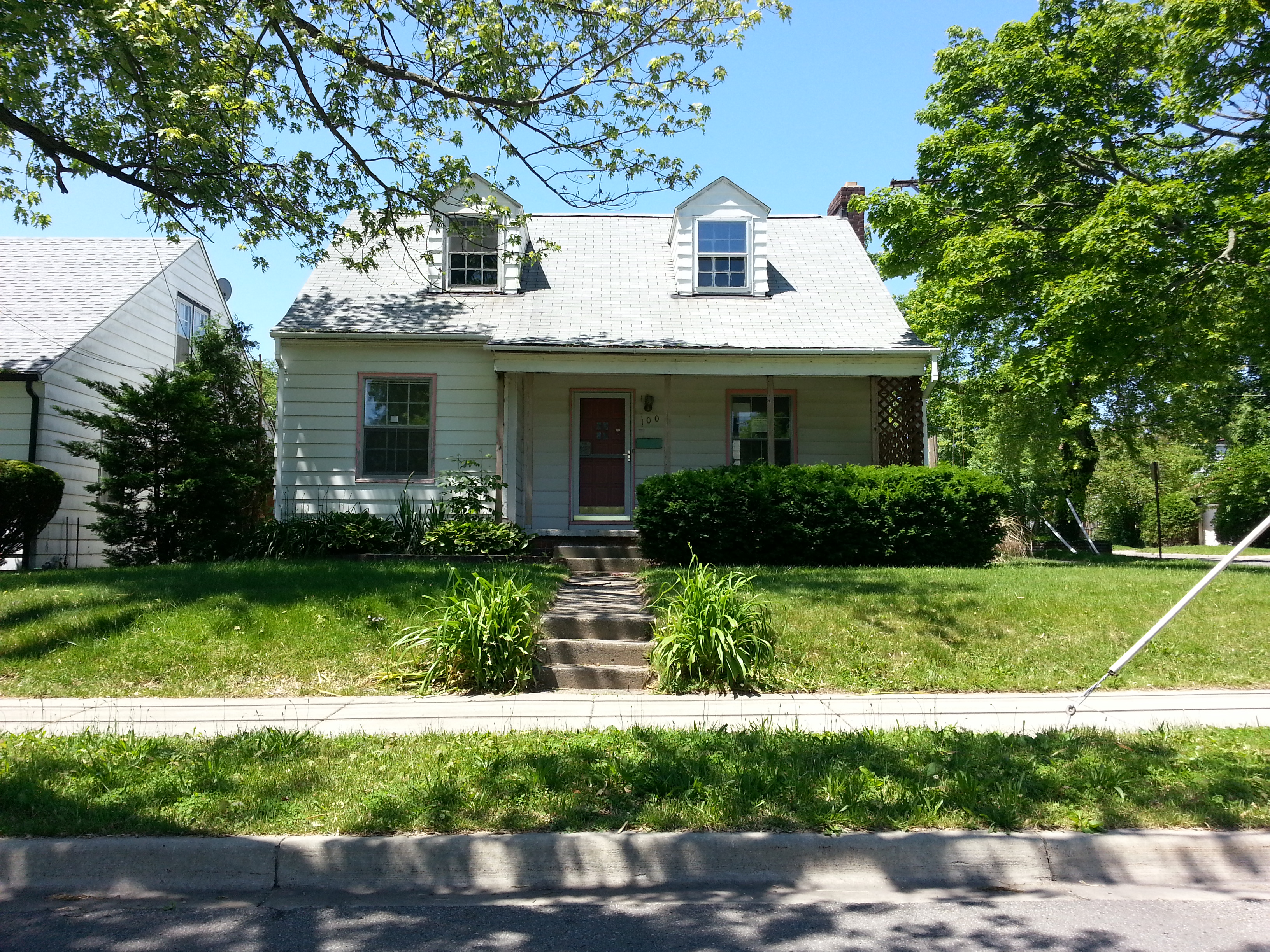 100 S. Genesee Ave., Pontiac, MI 48341 