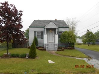 22133 Grandy St, Clinton Township, MI 48035 