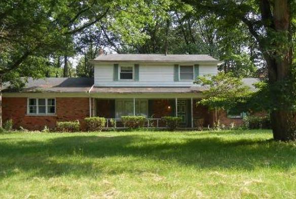 23979 Hunters Lane, Southfield, MI 48033 