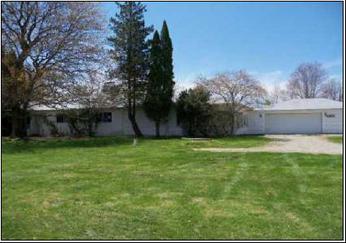 9287 Hartland Road, Tyrone, MI 48430 