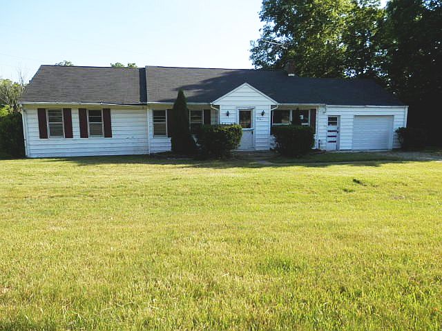 6181 Flushing Rd, Flushing, MI 48433 