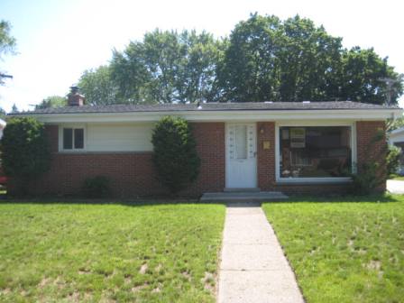 8520 Mercedes, Dearborn Heights, MI 48127 