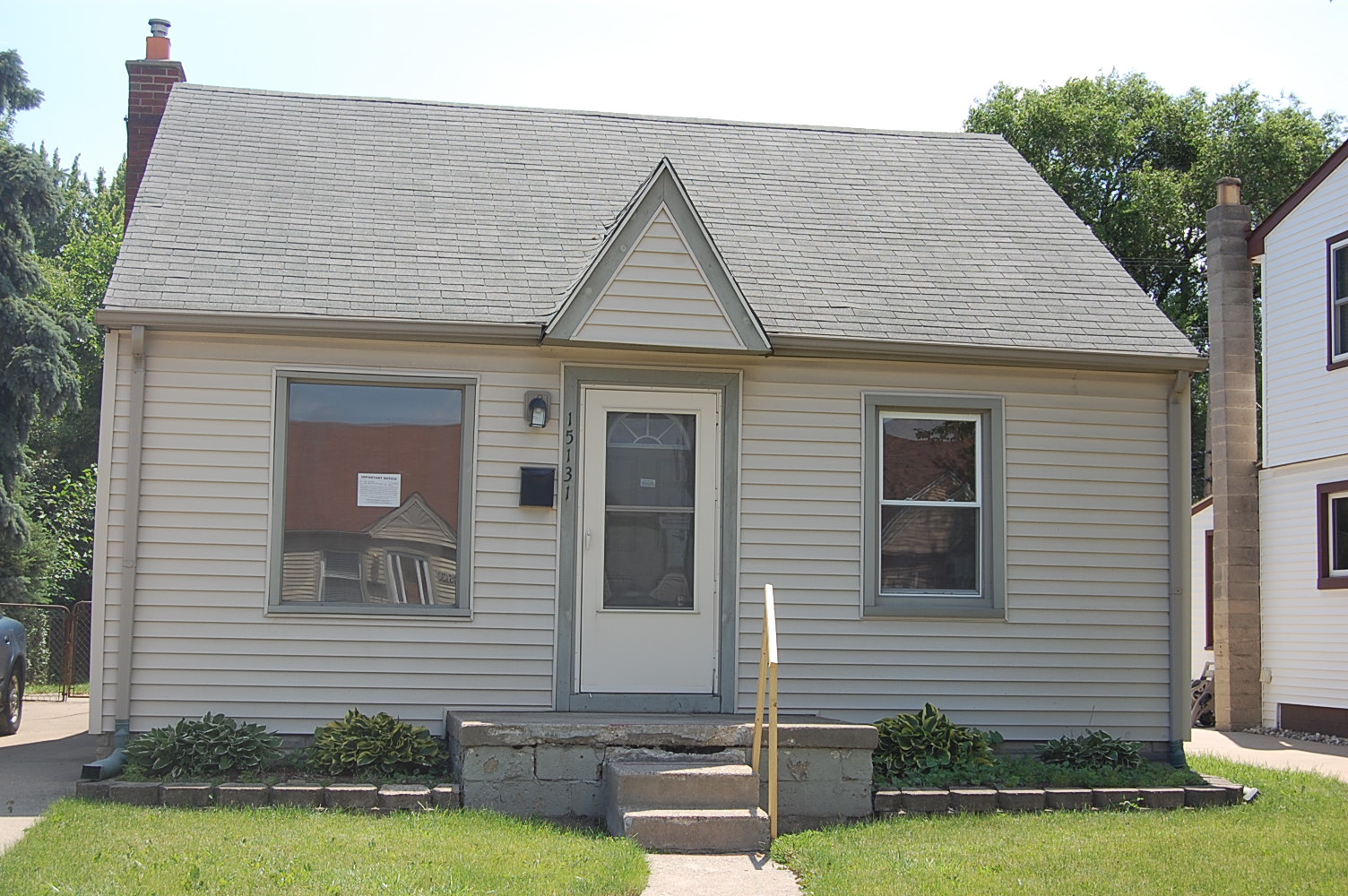 15131 Paris St, Allen Park, MI 48101 