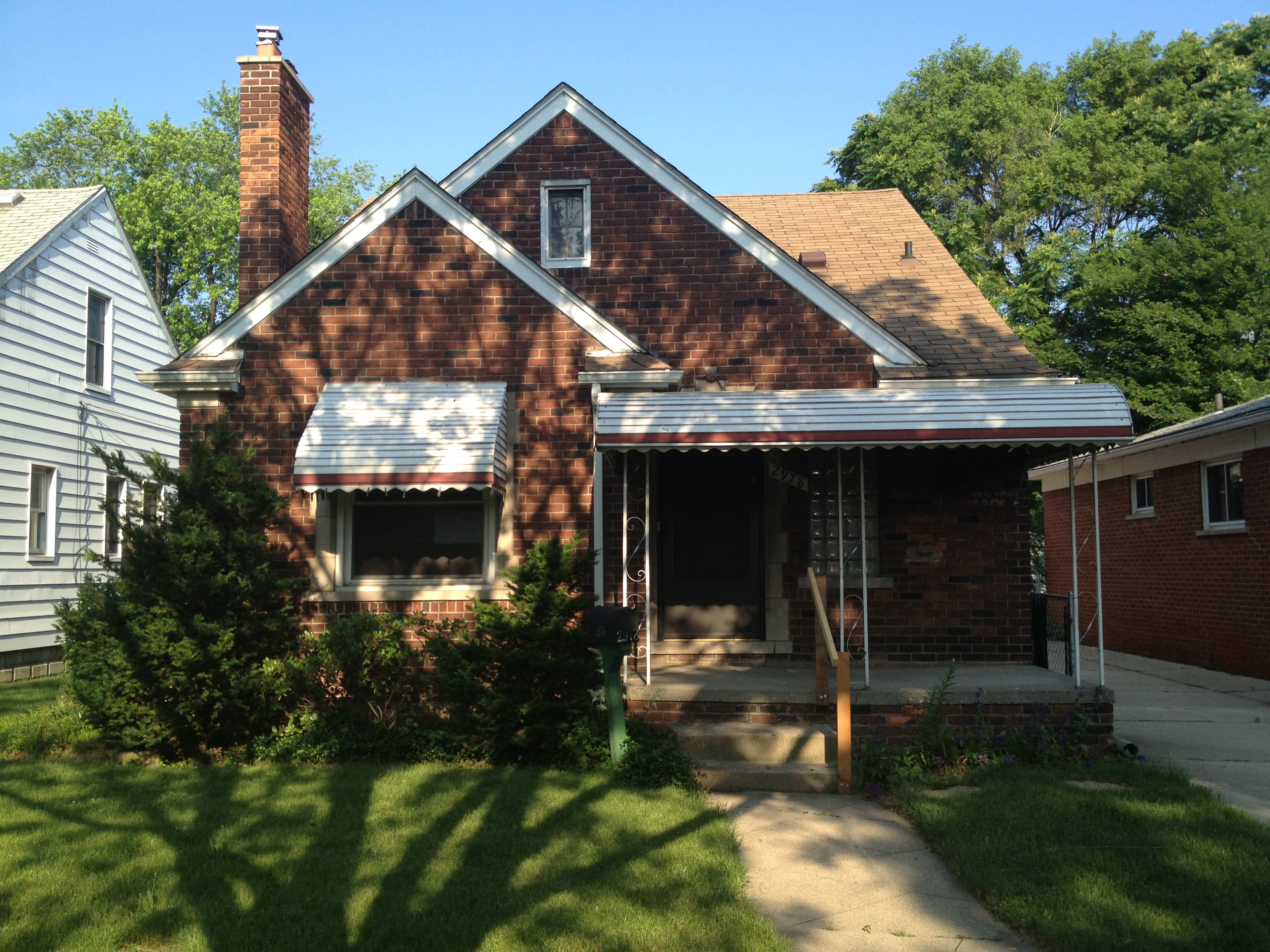 2978 Fort Park Blvd, Lincoln Park, MI 48146 