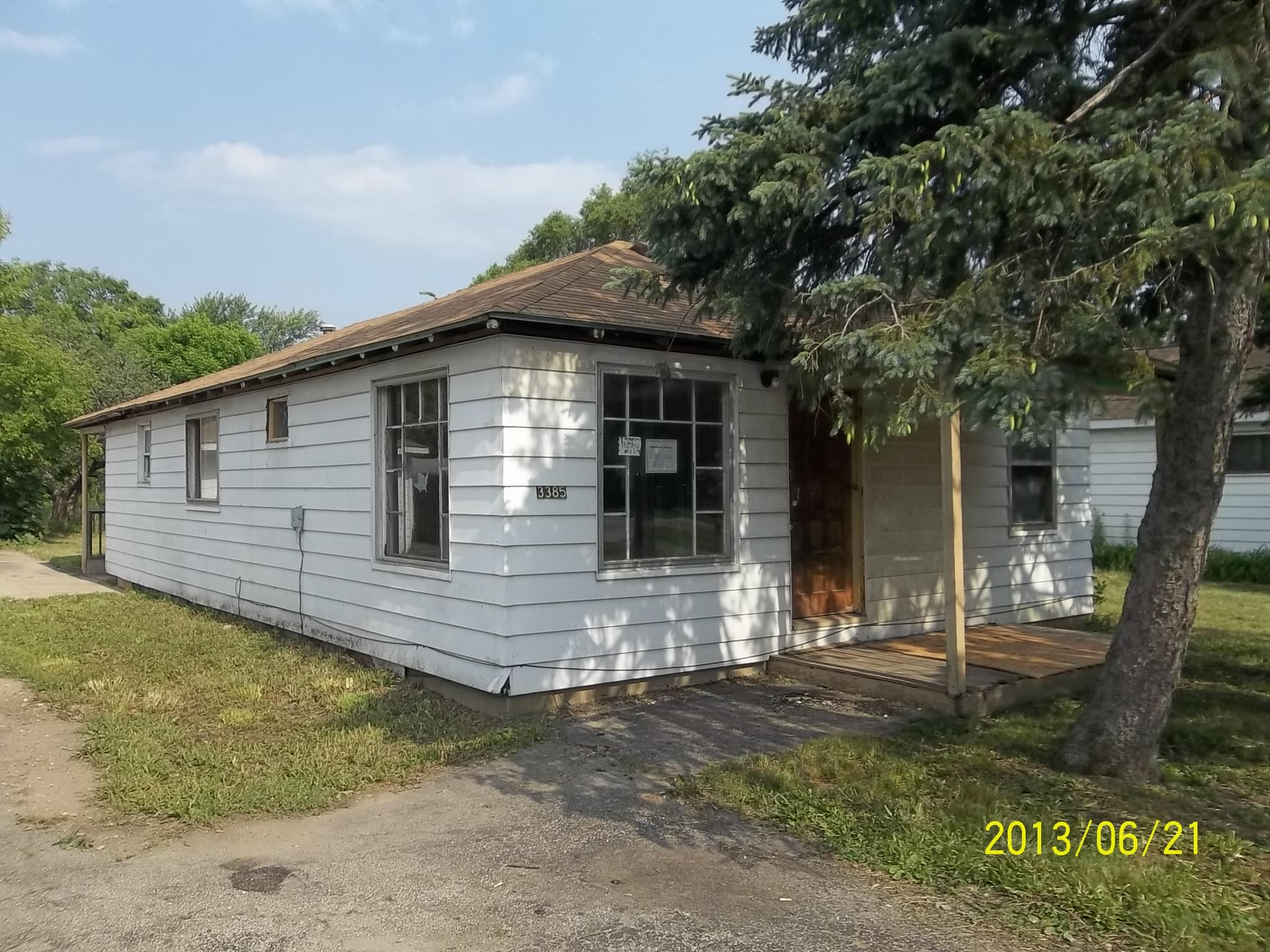 3385 N Genesee Rd, Flint, MI 48506 