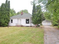 3042 Cashin Dr, Flint, MI 48506 