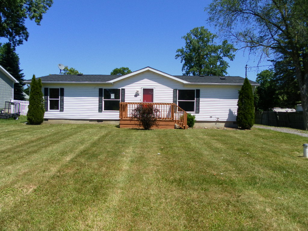 2218 Disch Street, Flushing, MI 48433 