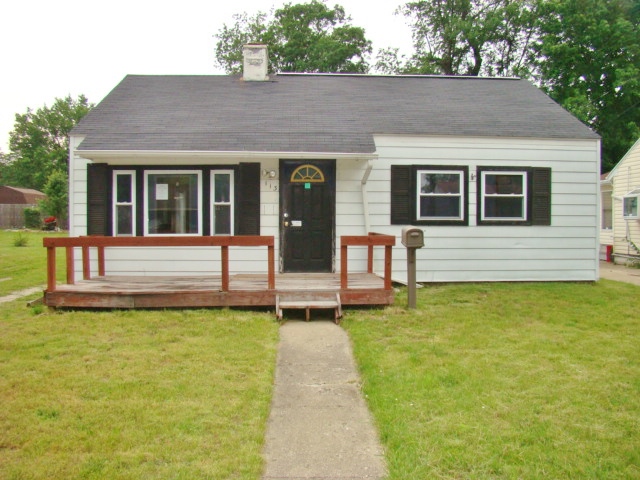 113 Lamora Ave, Battle Creek, MI 49037 