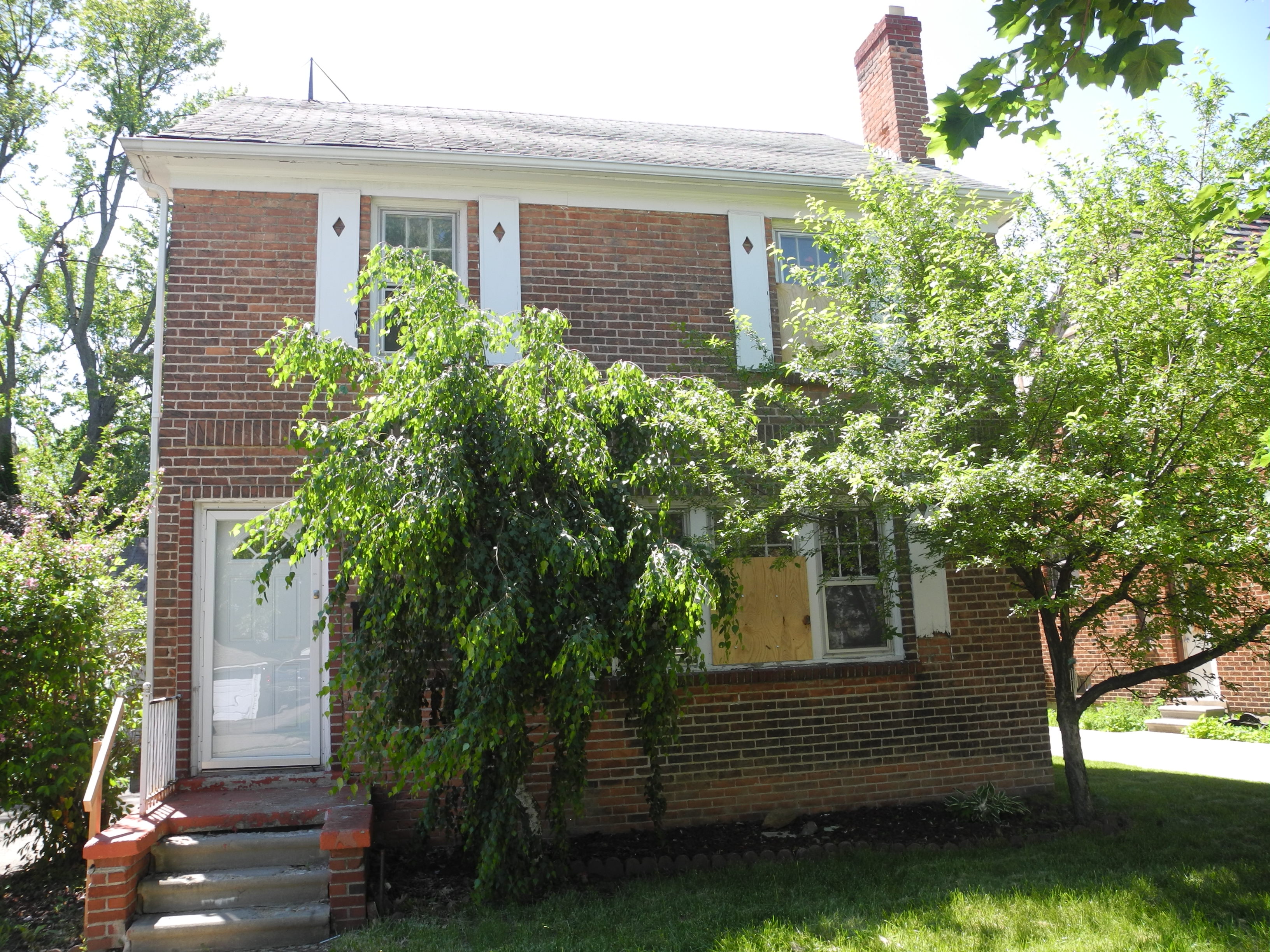 146 Chippewa Rd, Pontiac, MI 48341 