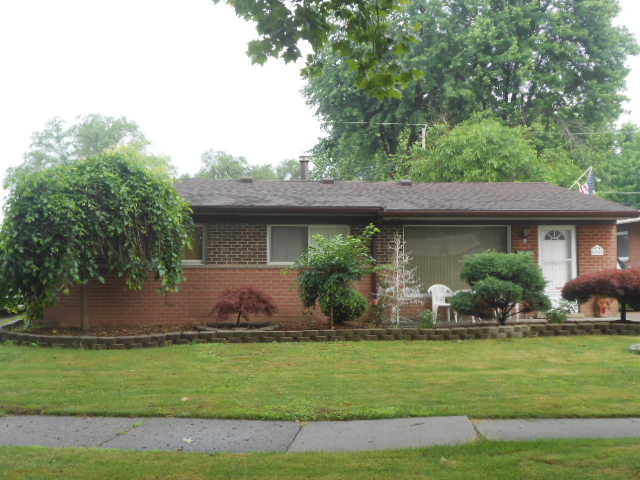 764 Vanlawn, Westland, MI 48186 