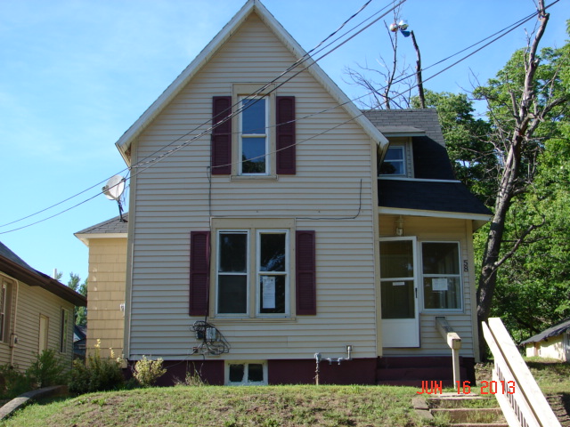 58 Harris St, Battle Creek, MI 49037 