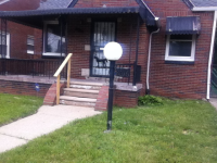 8616 Lauder St, Detroit, MI 48228 
