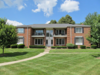 702 E Fox Hills Dr # 123, Bloomfield Hills, MI 48304 