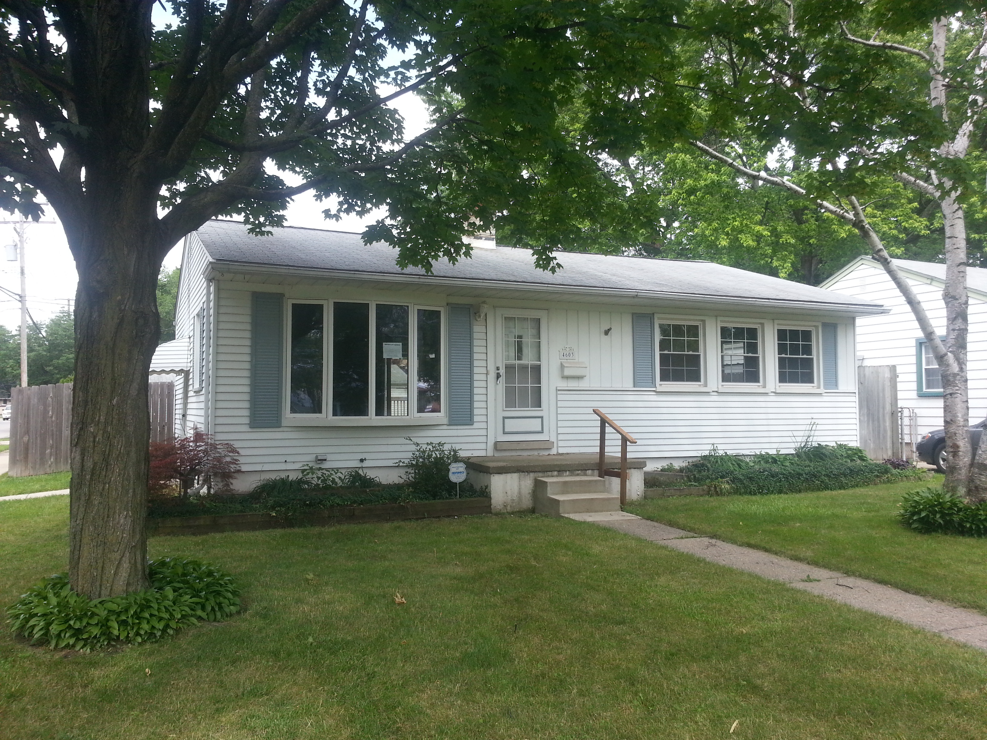 4603 Woodland Ave, Royal Oak, MI 48073 