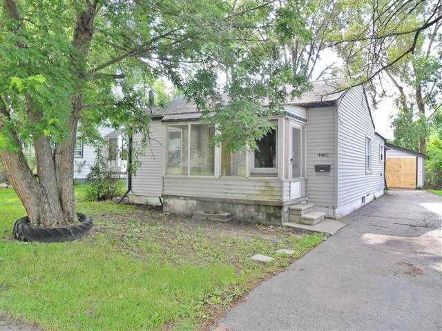 12794 Sarsfield Ave, Warren, MI 48089 
