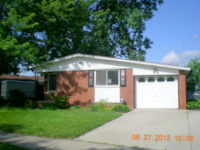 30441 Spybrook St, Roseville, MI 48066 