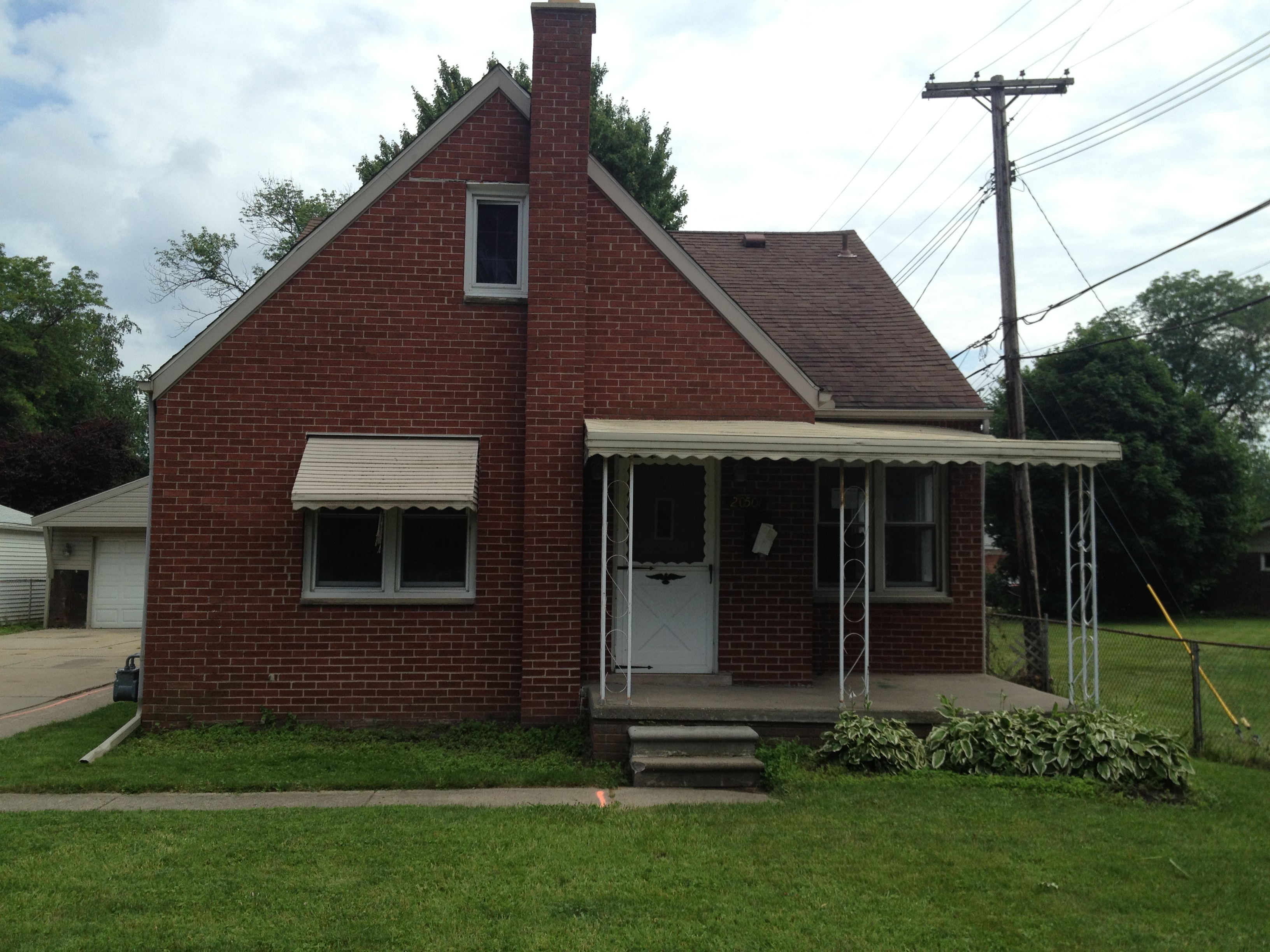 20501 Haskell St, Taylor, MI 48180 