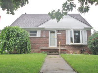 18431 Buckhannon St, Roseville, MI 48066 