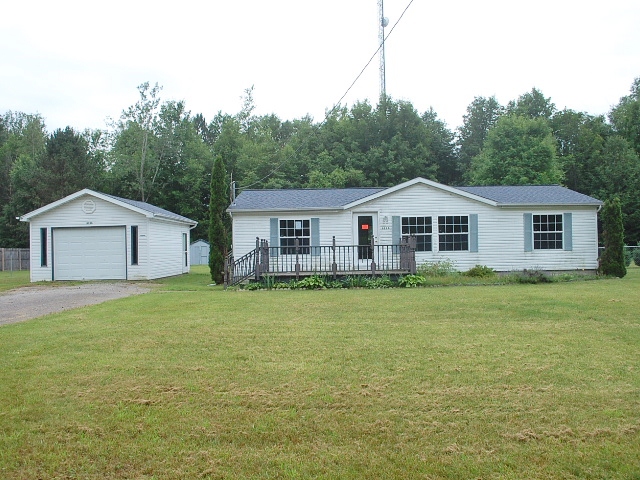 6116 E Frances Rd, Mount Morris, MI 48458 