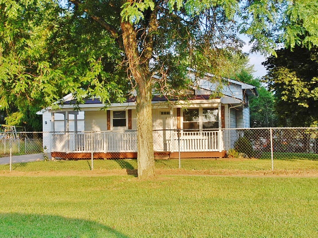 5825 Branch Rd, Flint, MI 48506 