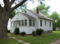 117 Moffett Ave, Kalamazoo, MI 49004 