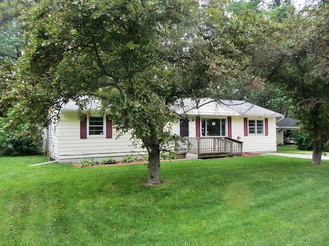 5800 Schafer Rd, Lansing, MI 48911 