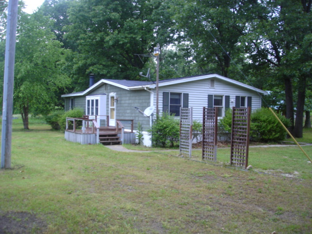 4979 118th Ave, Fennville, MI 49408 