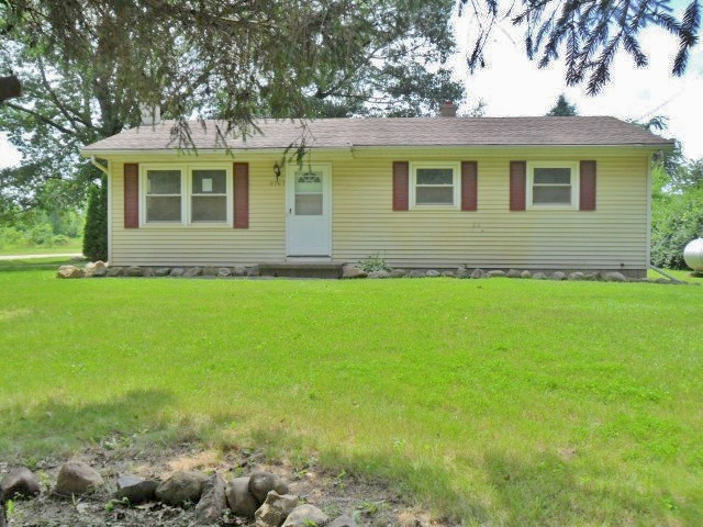 8767 W Eaton Hwy, Grand Ledge, MI 48837 