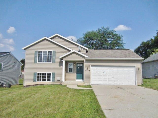 2952 Woodside Ave SE, Grand Rapids, MI 49508 