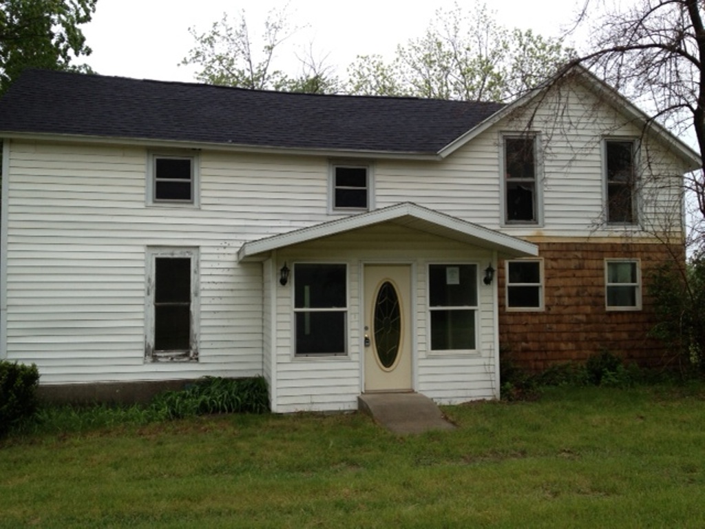 585 S 66th Ave, Shelby, MI 49455 