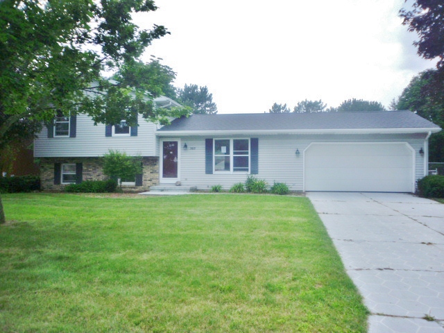 3615 Desert Dr., Saginaw, MI 48603 
