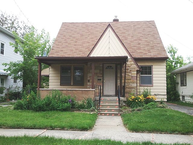 2610 Swayze St, Flint, MI 48503 