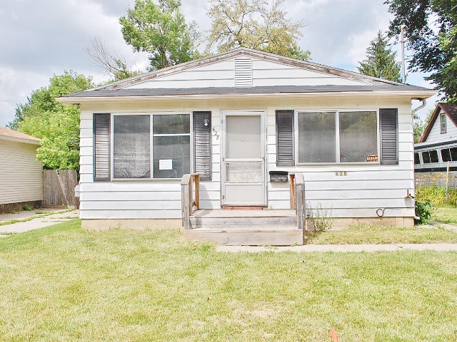 628 Monroe St, Flint, MI 48503 