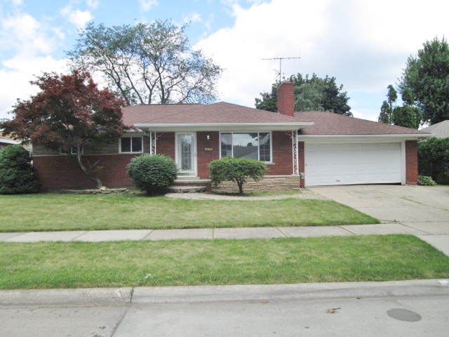 19063 Dijon Ave, Eastpointe, MI 48021 