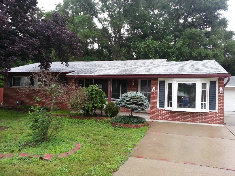 8978 Linville Street, Livonia, MI 48150 