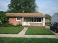 26601 Roberta St, Roseville, MI 48066 