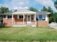 3817 Sunridge Dr, Flint, MI 48506 