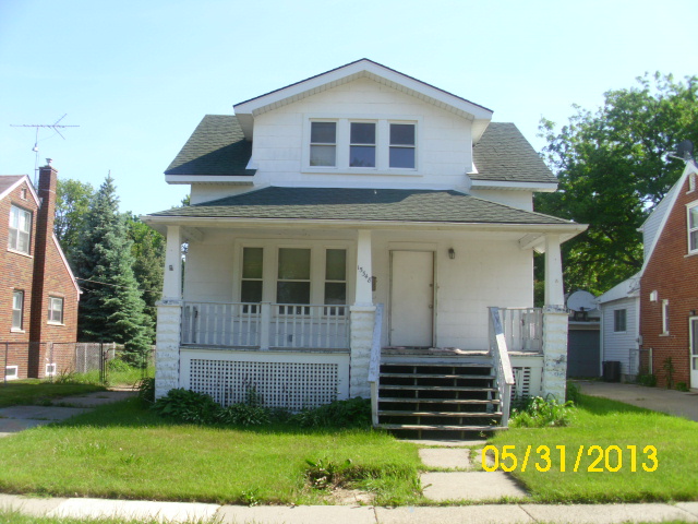 15348 Deerfield, Eastpointe, MI 48021 