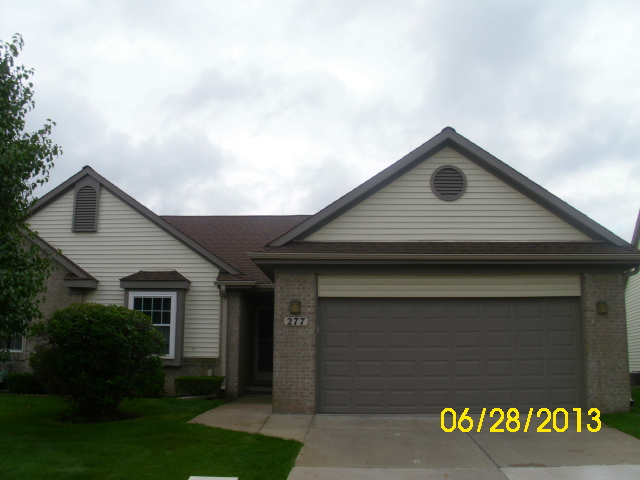 277 Winding Brook, Commerce Township, MI 48390 