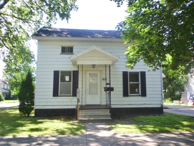 821 Harrison St, Saginaw, MI 48602 