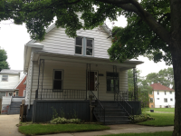 2504 6th St, Wyandotte, MI 48192 