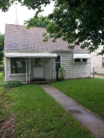 4085 Edmund St, Wayne, MI 48184 