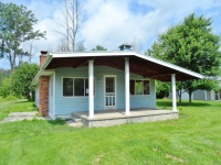 5800 Urban Dr, East China, MI 48054 