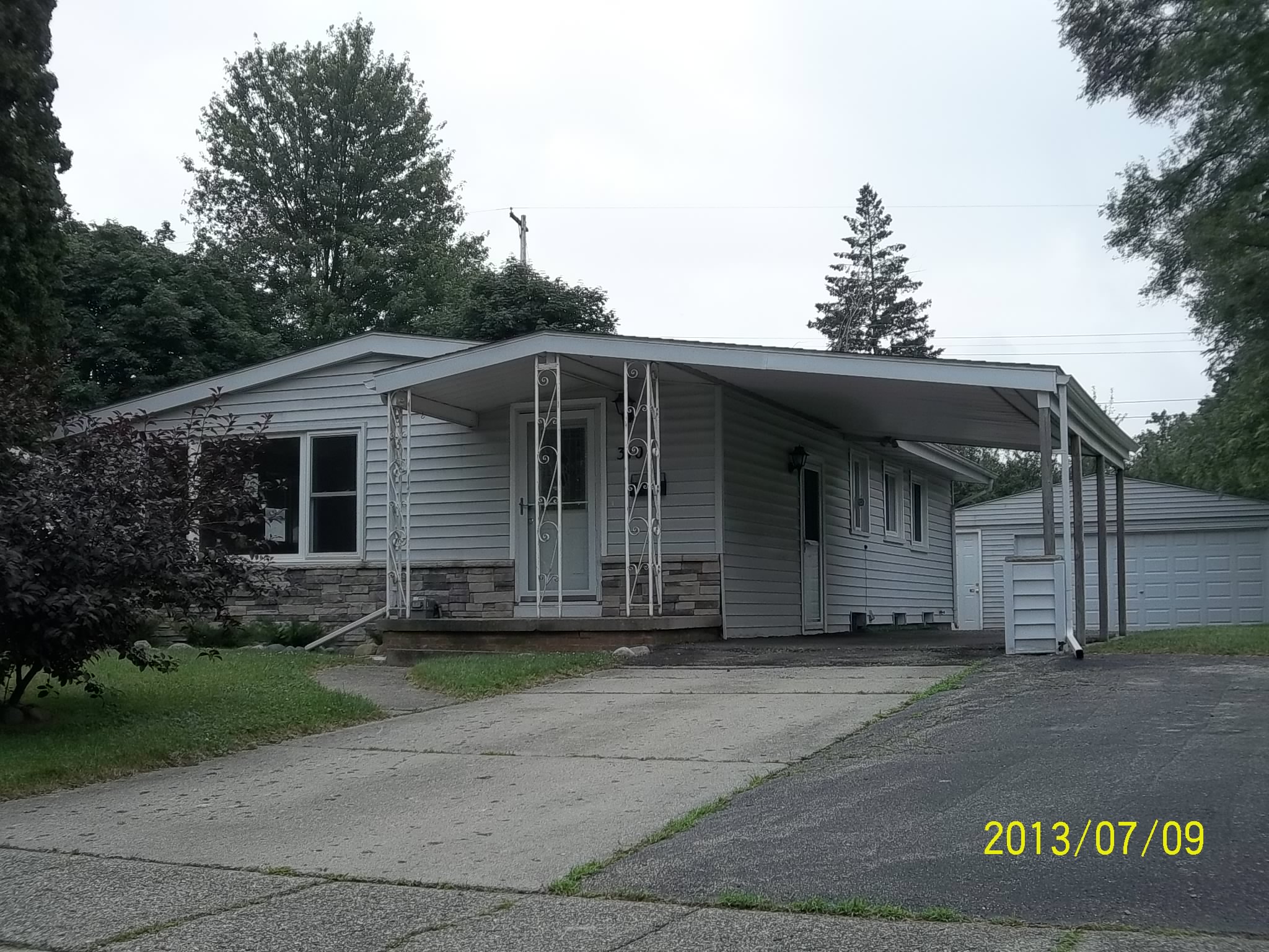 310 Fitzner Dr, Davison, MI 48423 